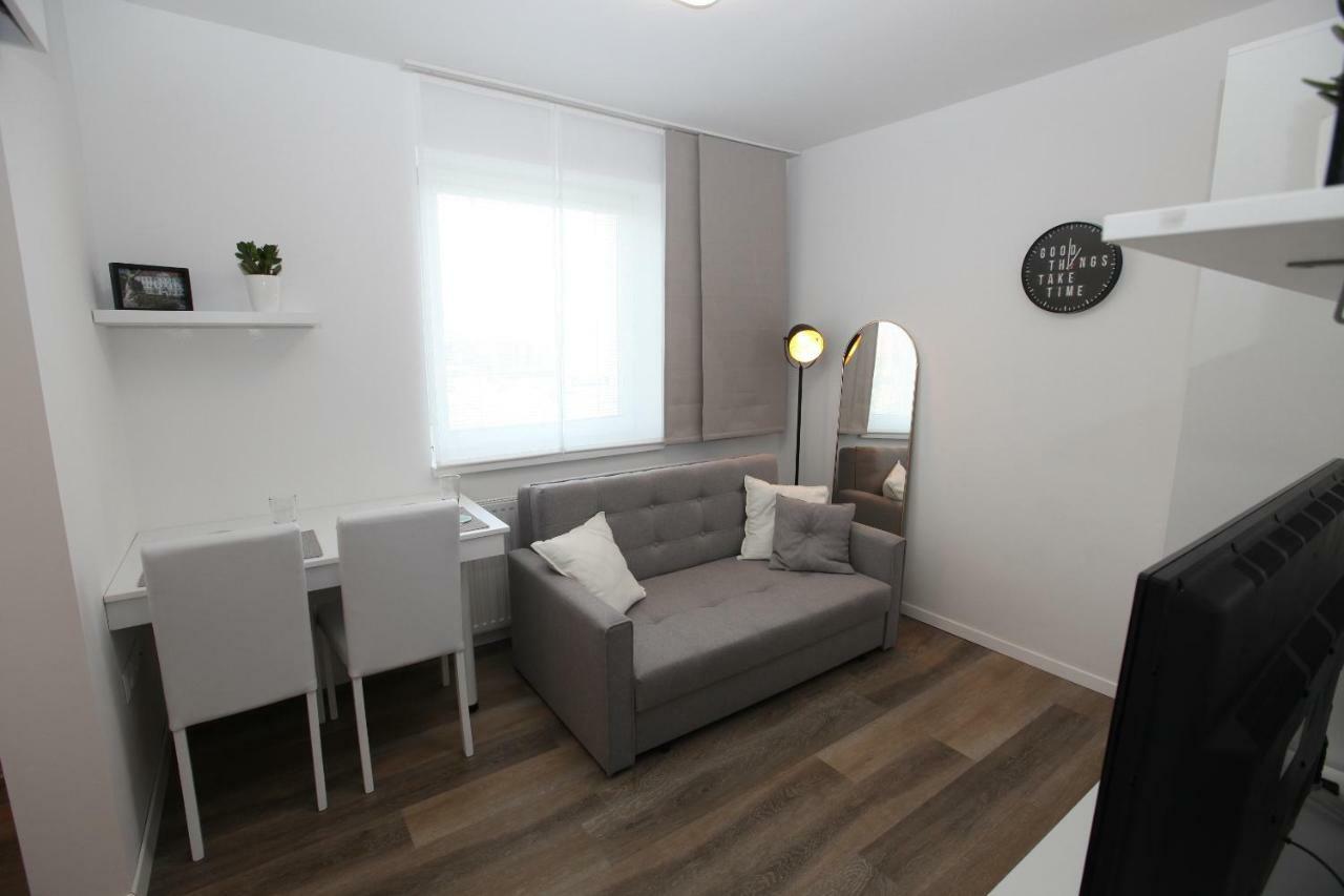 Elegant Central Apt Maribor W/Parking Buitenkant foto